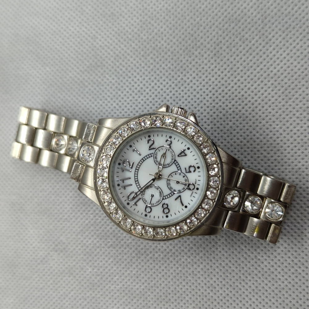 Wrist watch ⌚